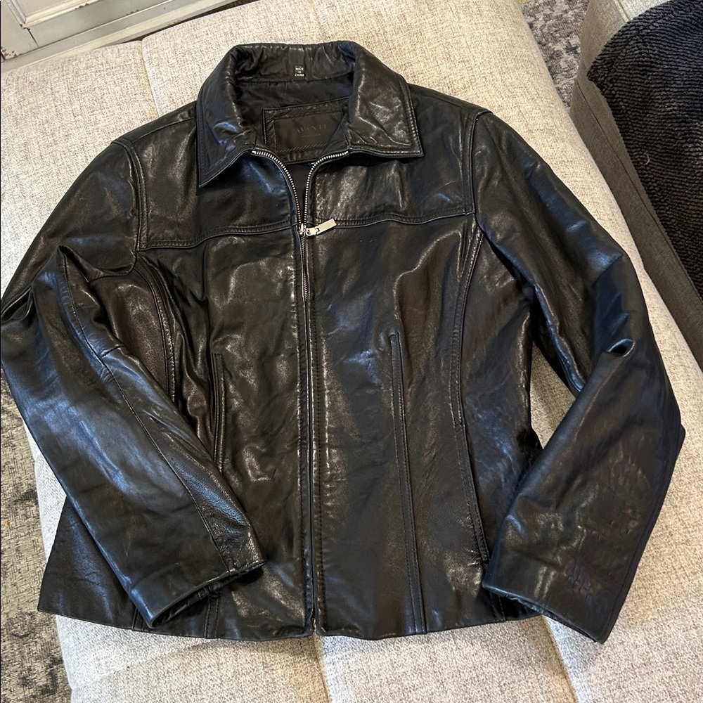 AVANTI CLASSIC HIGH QUALITY GENUINE LEATHER BLACK JACKET SZ M